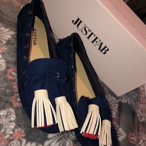 Navy Blue Tassel Moccasin